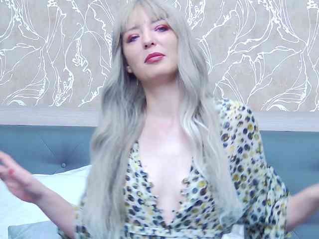 RosemaryGrey webcam