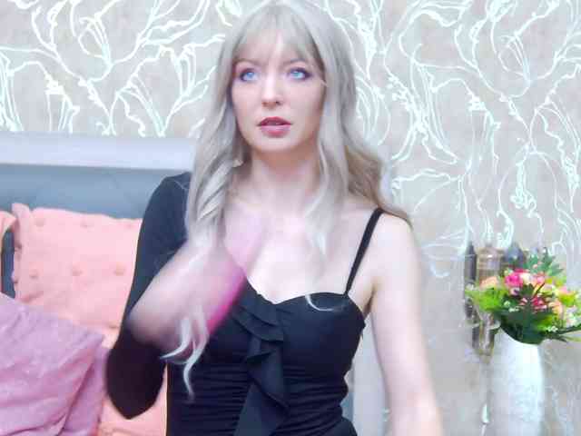 RosemaryGrey webcam