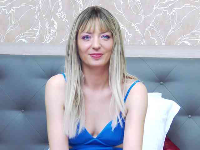 RosemaryGrey webcam