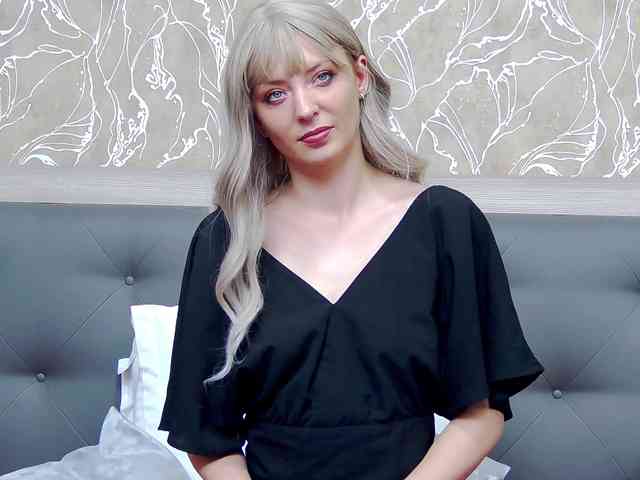RosemaryGrey webcam