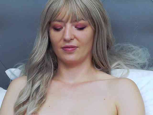 RosemaryGrey webcam