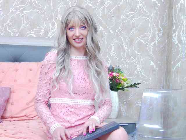 RosemaryGrey webcam