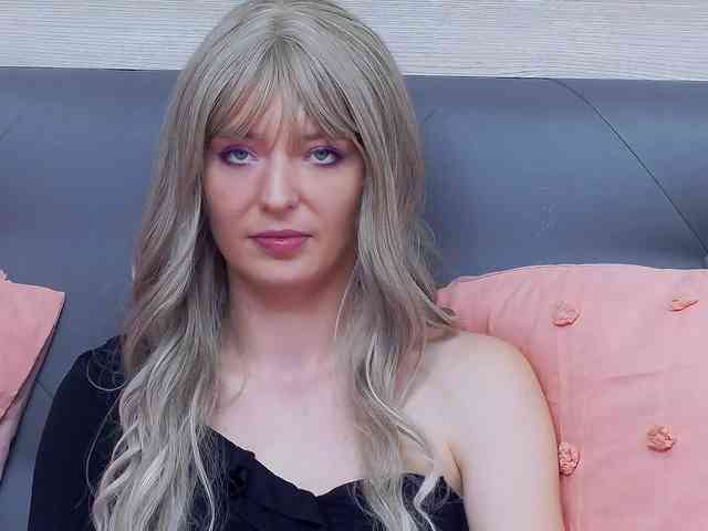 RosemaryGrey webcam