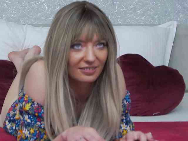 RosemaryGrey webcam