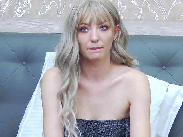 RosemaryGrey webcam