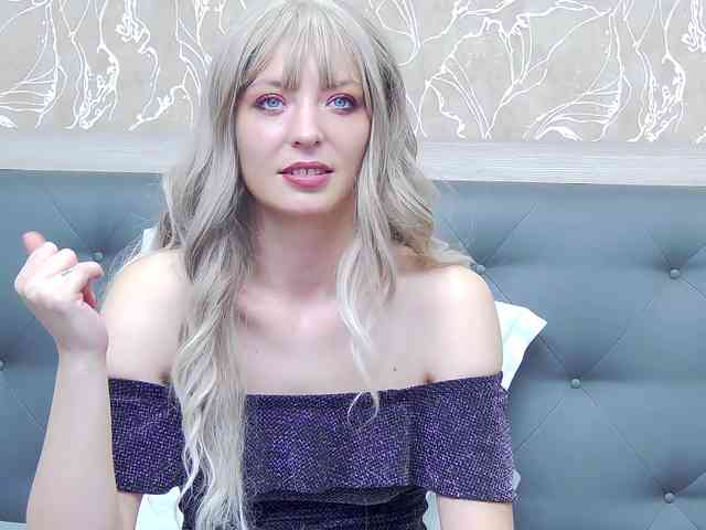 RosemaryGrey webcam