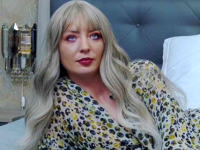 RosemaryGrey webcam