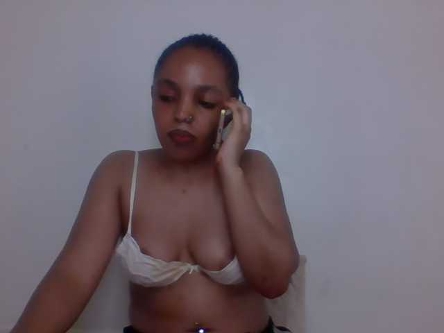 Ice-spice1 live cam on BongaCams