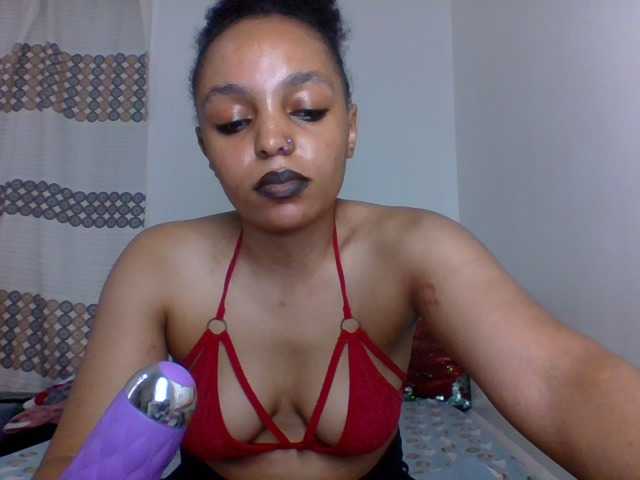 Ice-spice1 live cam on BongaCams