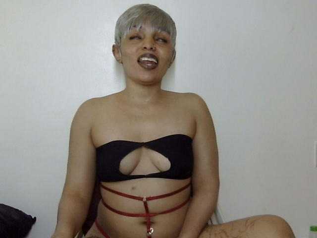 Ice-spice1 live cam on BongaCams