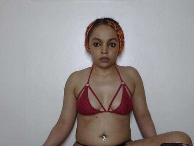 Ice-spice1 live cam on BongaCams
