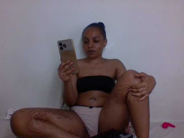 Ice-spice1 live cam on BongaCams