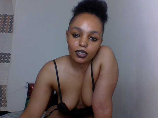 Ice-spice1 live cam on BongaCams