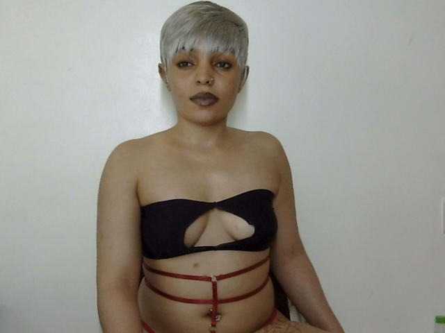 Ice-spice1 live cam on BongaCams