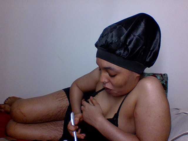 Ice-spice1 live cam on BongaCams
