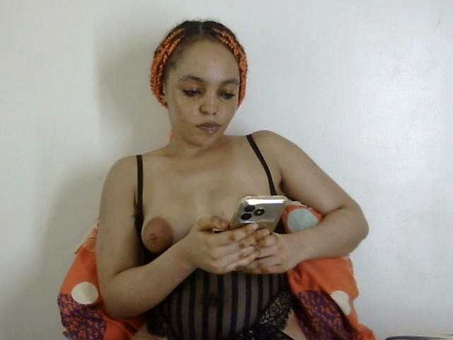 Ice-spice1 live cam on BongaCams
