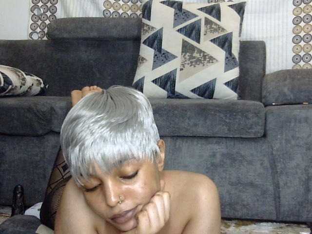 Ice-spice1 live cam on BongaCams