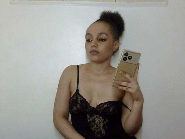 Ice-spice1 live cam on BongaCams
