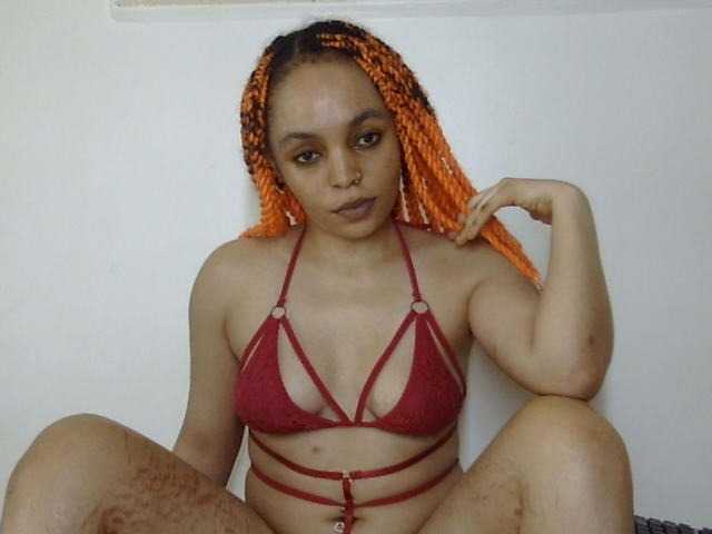 Ice-spice1 live cam on BongaCams