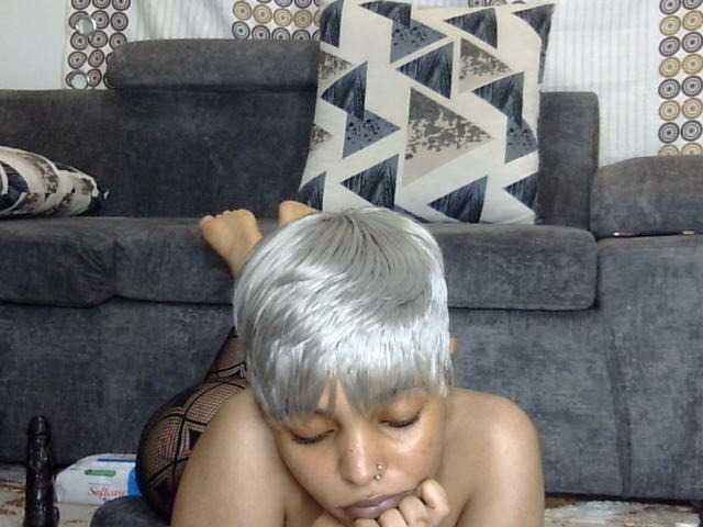 Ice-spice1 live cam on BongaCams