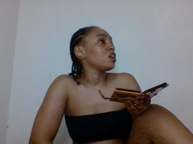 Ice-spice1 live cam on BongaCams