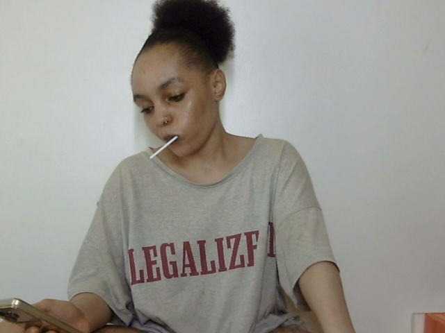 Ice-spice1 live cam on BongaCams