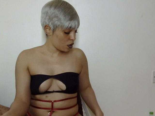 Ice-spice1 live cam on BongaCams