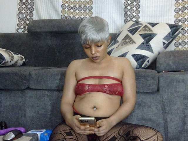 Ice-spice1 live cam on BongaCams