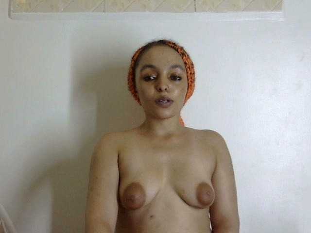 Ice-spice1 live cam on BongaCams