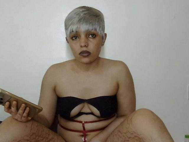 Ice-spice1 live cam on BongaCams