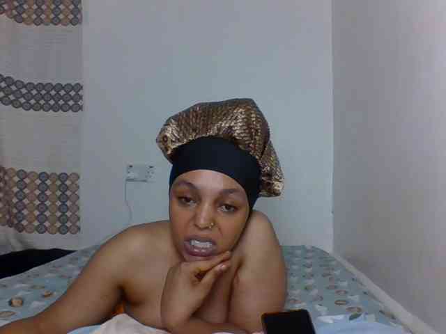 Candy011 webcam