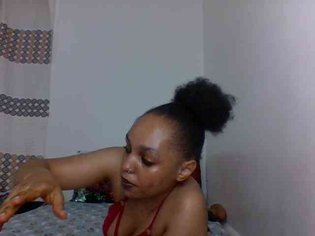 Candy011 webcam