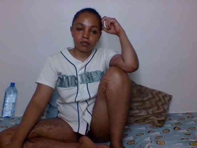 Candy011 webcam