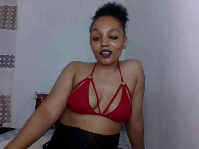 Candy011 webcam