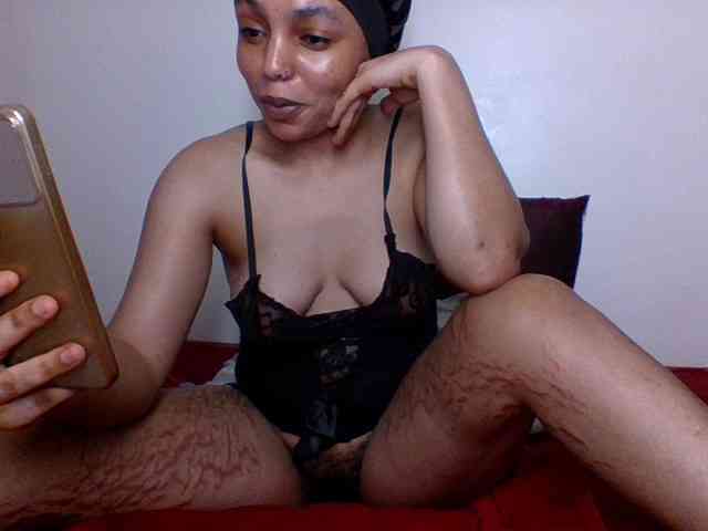 Candy011 webcam