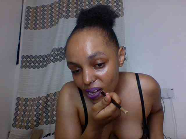 Candy011 webcam
