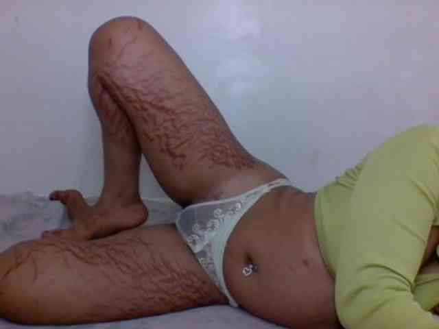 Candy011 webcam