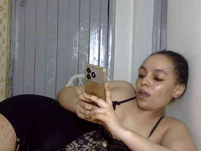 Candy011 webcam
