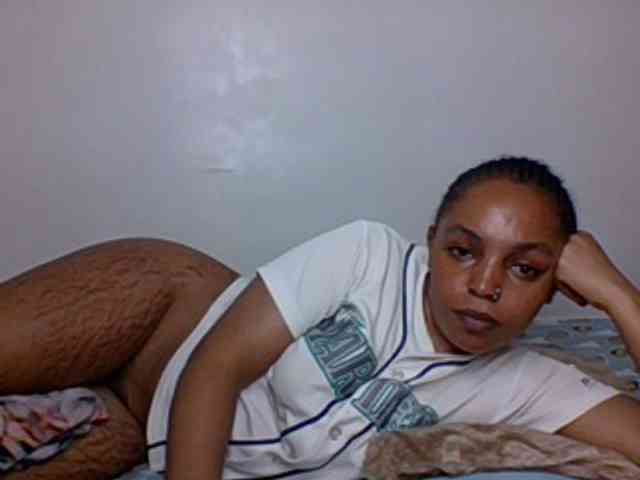 Candy011 webcam