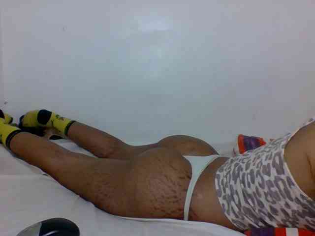 Candy011 webcam
