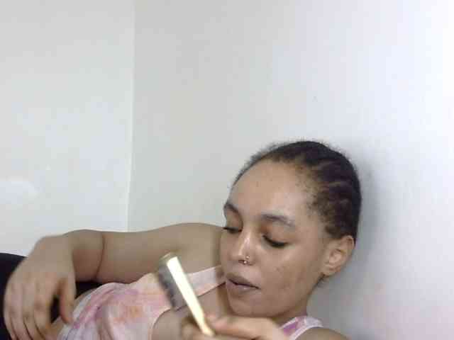 Candy011 webcam