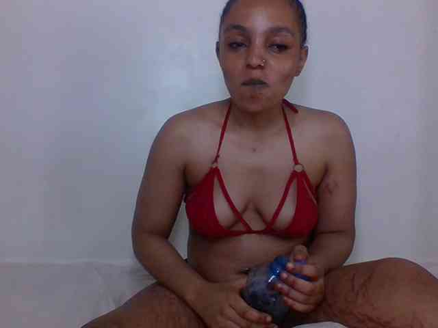 Candy011 webcam