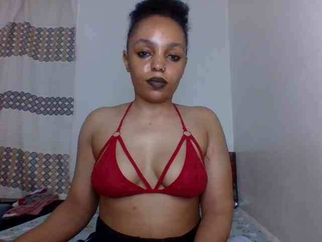 Candy011 webcam