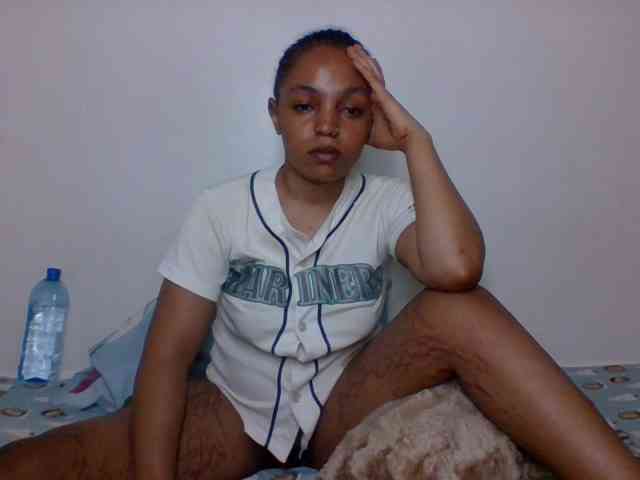 Candy011 webcam