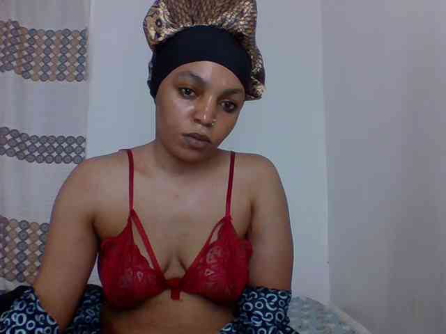 Candy011 webcam