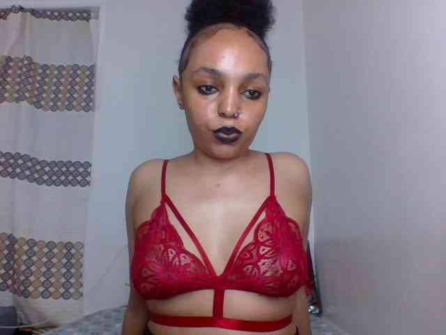 Candy011 webcam