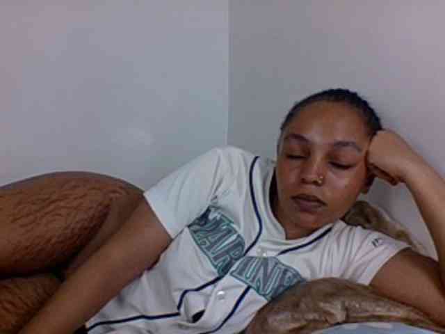 Candy011 webcam
