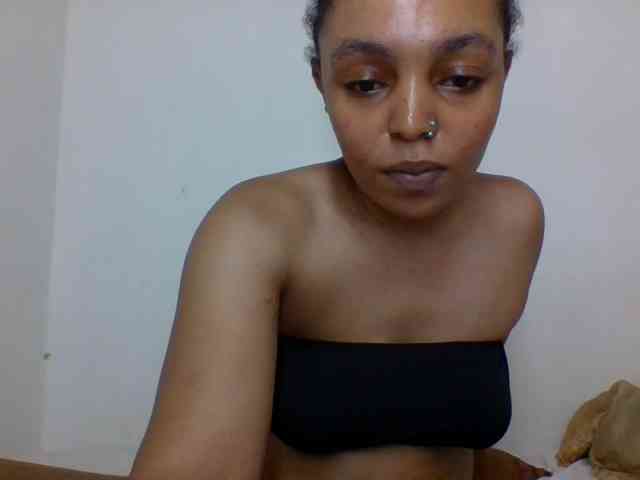 Candy011 webcam