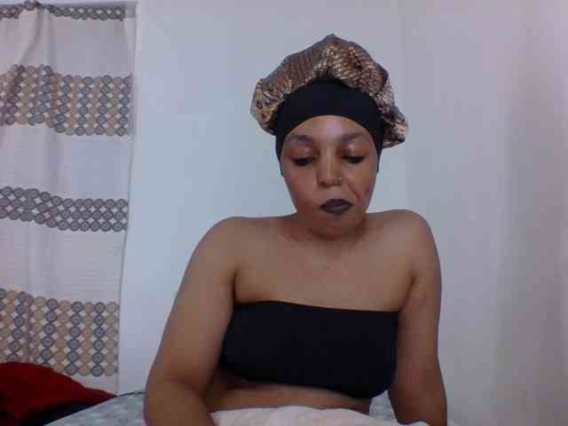 Candy011 webcam