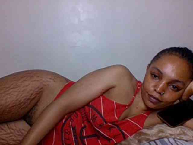 Candy011 webcam